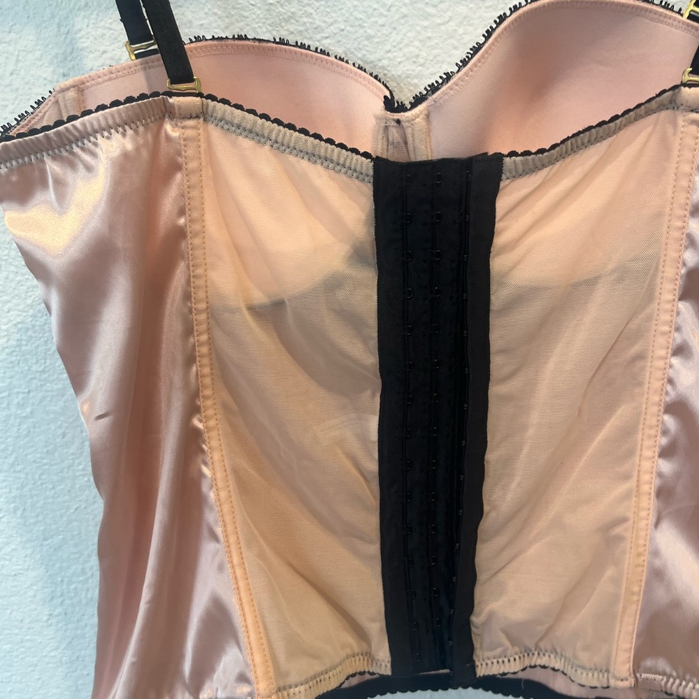 Frederick's‎ of Hollywood Pink Satin and Black Lace Bustier vintage - Picture 3 of 8